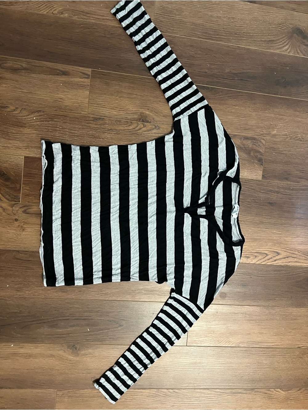 Old Navy Black and Gray Striped Long Sleeve Top